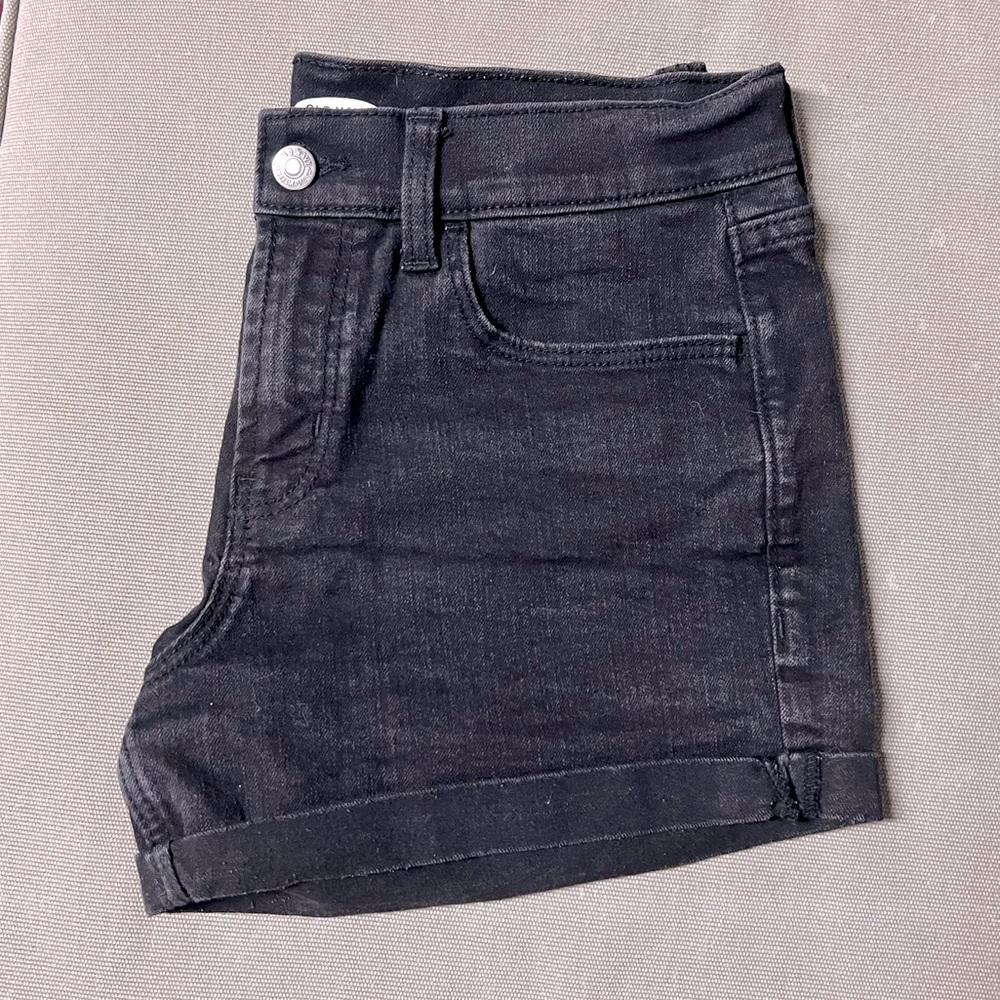 High Waisted Black Old Navy Mid-length Cuffed Shorts